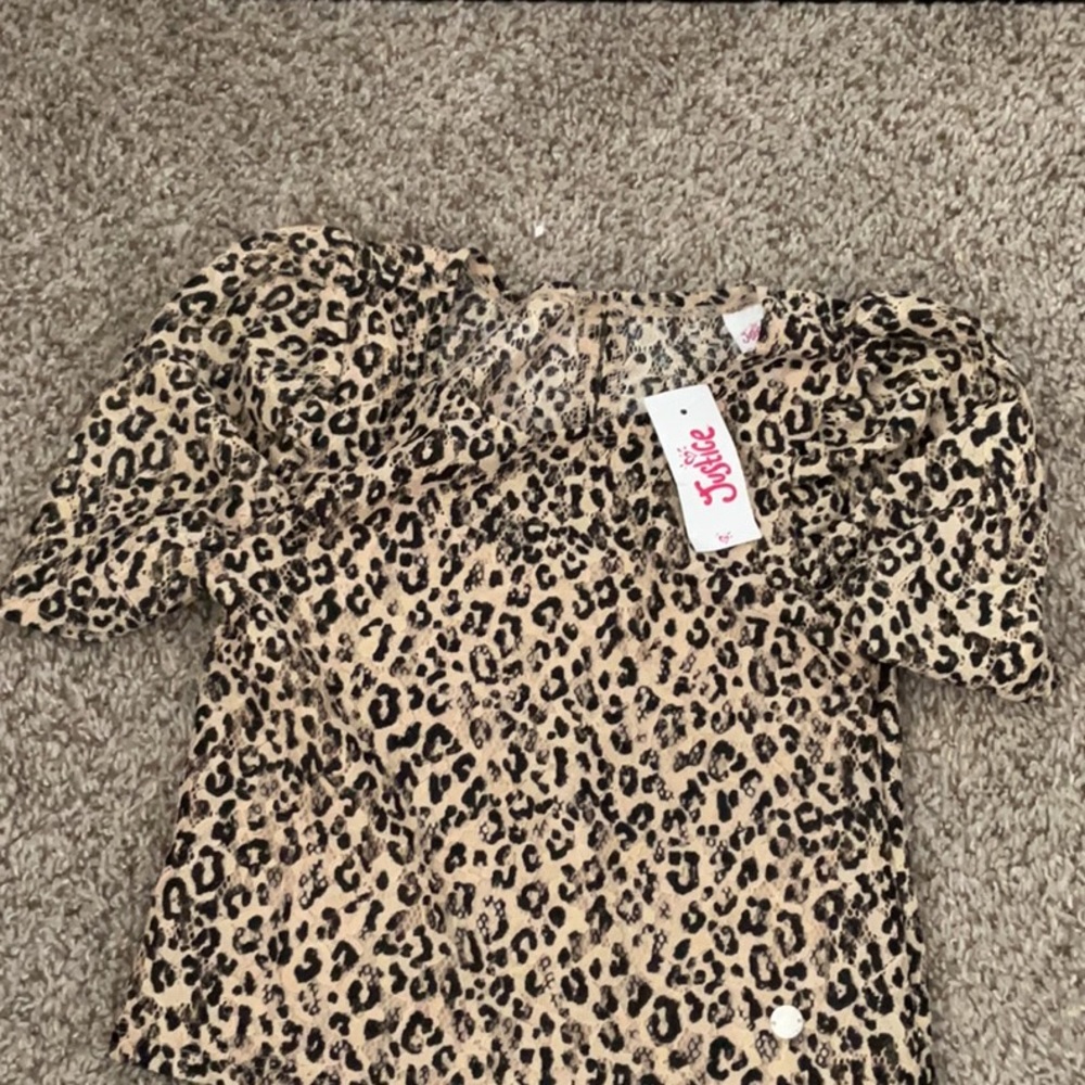 Cheetah printed justice top